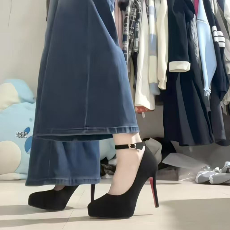 Visoke štikle s oštrim vrhom, Korejski stil verzija, gornji PU dio i PU ulošak, tanak pet, gumasta đona (Oštr vrh; PU gornji dio; visok pet >8 cm; Korejski stil)