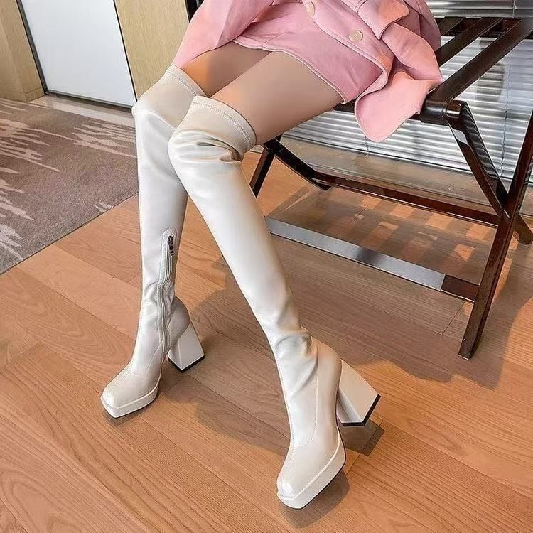 Ženske čizme s resicama, korejskog stila, 12 cm povećanje visine, bočni zatvarač, okrugla špička, gumeni potplat.