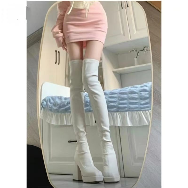 Ženske čizme s resicama, korejskog stila, 12 cm povećanje visine, bočni zatvarač, okrugla špička, gumeni potplat.