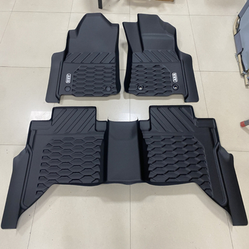 TPE подложки за пода за Hilux Revo/Travo 2015-2025, десен волан, пълно покритие, петместен салон