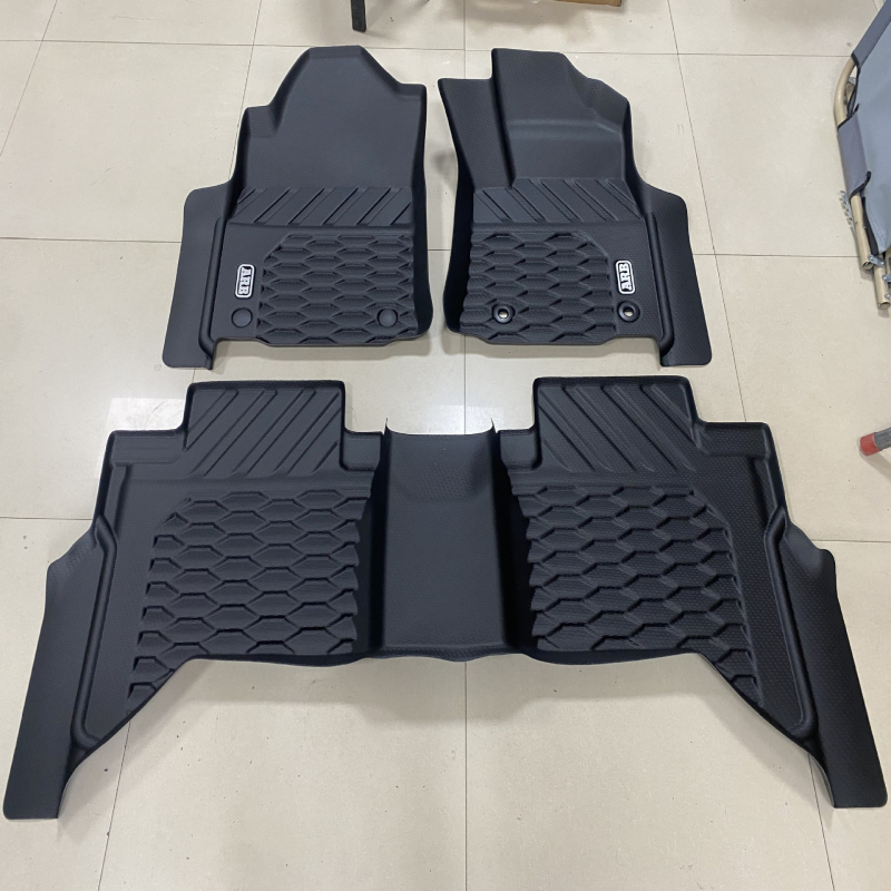 TPE подложки за пода за Hilux Revo/Travo 2015-2025, десен волан, пълно покритие, петместен салон