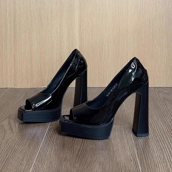 Visoke potpetice od patent kože, otvoreni prst, korejski stil, super visoka debela peta, gumena tabanica, slip-on, model 7738A
