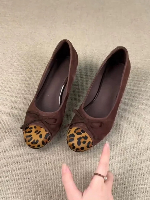 Ženske klinske cipele s leopard printom i čvorom leptira, okrugli vrh, velur gornji dio, slip-on, za žene, visina klina 3–6 cm