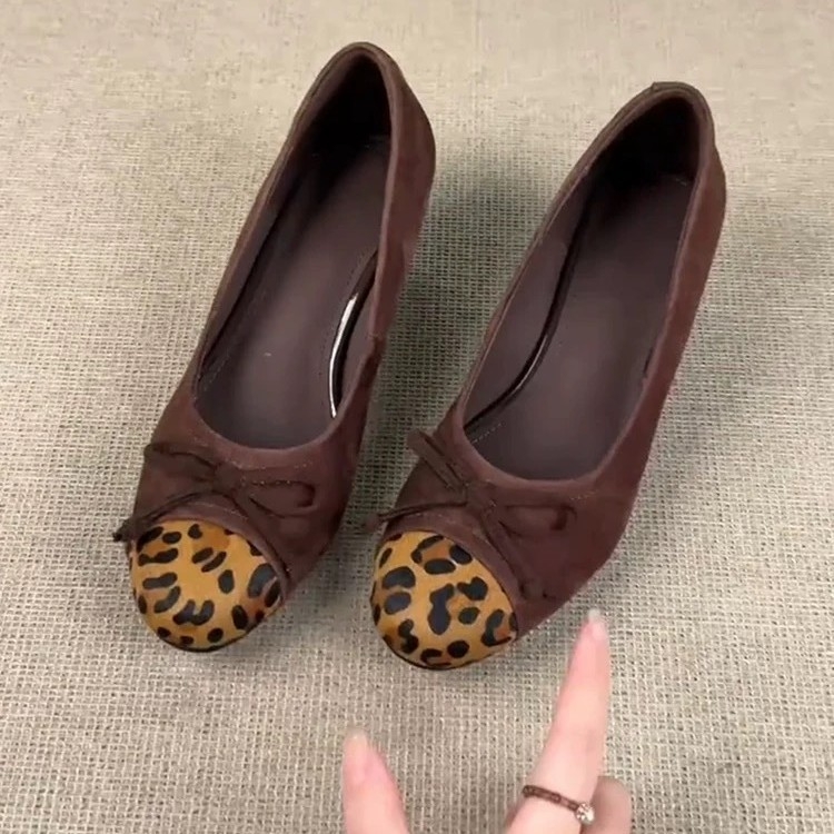 Ženske klinske cipele s leopard printom i čvorom leptira, okrugli vrh, velur gornji dio, slip-on, za žene, visina klina 3–6 cm