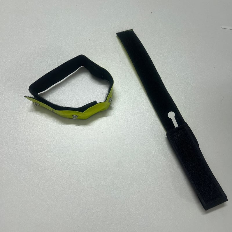 Brățară LED luminoasă din PVC, reflectorizantă, pentru alergare și ciclism noaptea, cu închidere Velcro, conform Standardului European