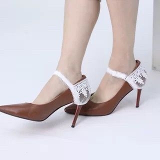Dodatak za sprječavanje klizanja visokih potpetica s čipkastim cvjetnim pokrovom pete; Model 021; Stil Lace Sun bouquet vezice; Podesive dimenzije; Prikladno za tip obuće 21349034715