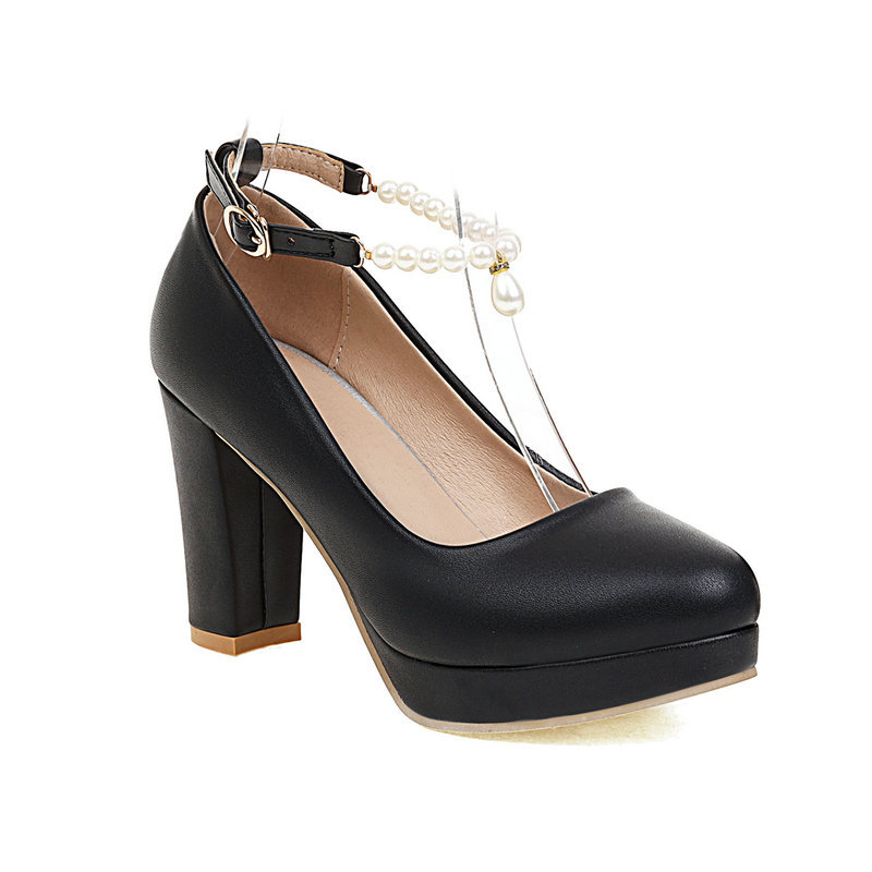 Magas sarkú cipő - kerek orr, PU felsőrész, 6-8 cm-es sarok, csat záródás, gumírozott talp