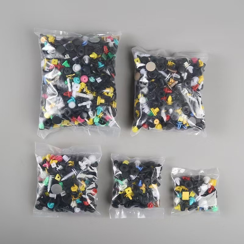 Autónylonból készült rögzítő készlet – univerzális alkalmazás; bővítőcsavarok, klipszek a sárvédő belső burkolatához, klipszek a műszerfalhoz és a lökhárítóhoz (Anyag: műanyag/nylon; Univerzális; Csomagolási opciók: 50/100/200/500/1000 db; Márka: Bei ling)