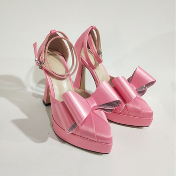 Sandale s otvorima od satena, oštar vrh, kopča, vodootporna platforma, debeli potpetica