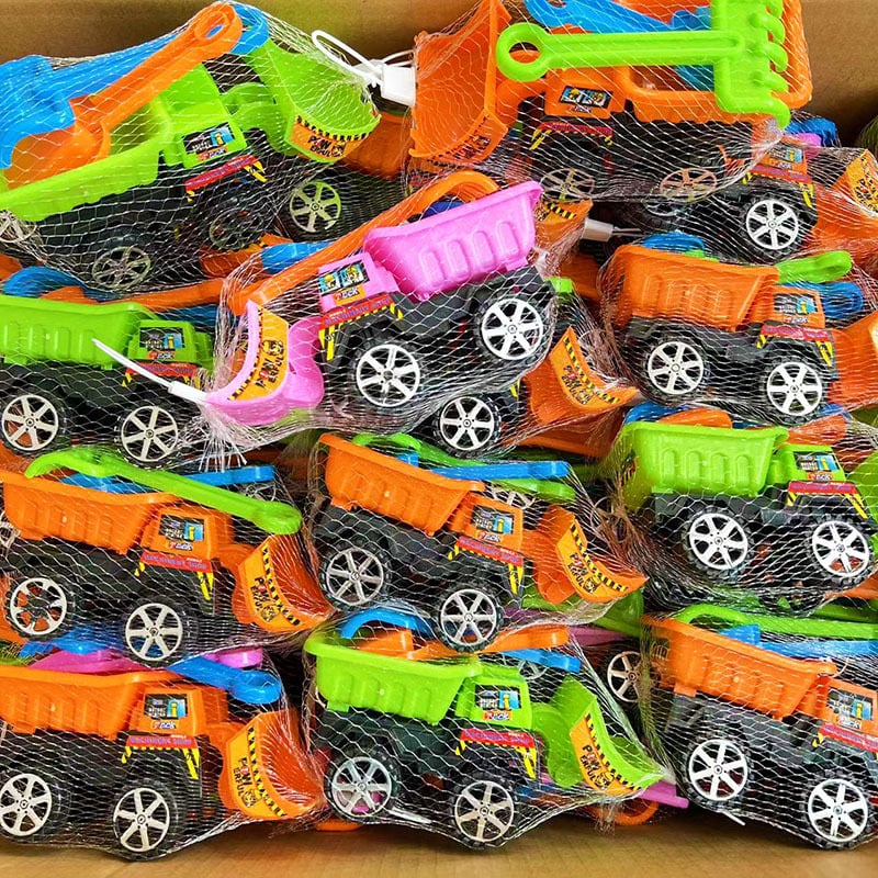 Plastični set dječjih aut na pijesak sa kanticom i lopaticom | Pijesak zabava, kopanje i transport | Pakiranje u mrežastoj vrećici | Za uzrast 7–14 godina