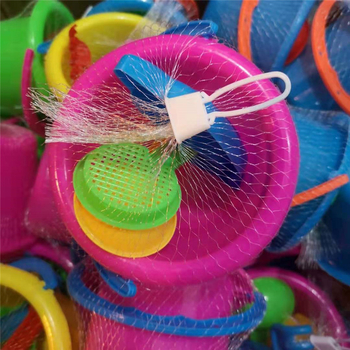 Set igračaka za plažu - plastični, 15 komada, Qiuzhen, u mrežastoj vrećici