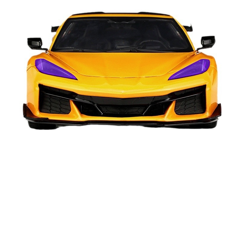 TPU zaštitni film za svjetla Corvette C8 s promjenom boje pod svjetlom (bijela na ljubičastu, bijela na crnu)