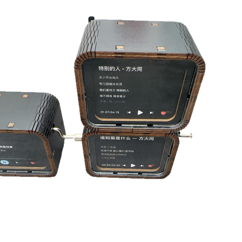 Fából készült kézzel tekerhető zenei doboz, nyolc hang, Basswood anyag, faragás és nyomtatás, személyre szabott feldolgozás, logónyomtatás elérhető