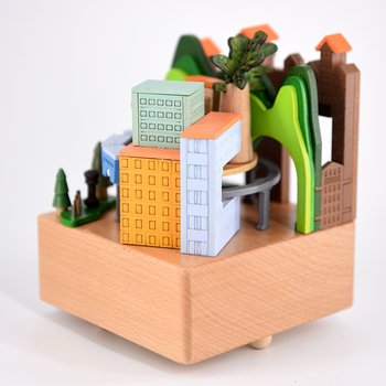 Fából készült zenélő doboz – Varázslatos városi vonat, új kínai stílus, kézi faragás, logónyomás elérhető.