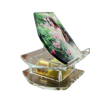 Κρυστάλλινο μουσικό κουτί-πιάνο με πλαίσιο φωτογραφίας (Μάρκα: YUSON CRYSTAL; Υλικό: Κρύσταλλο; Προσαρμογή: Ναι; Στυλ: Απλό και Μοντέρνο; Εκτύπωση λογοτύπου: Ναι)