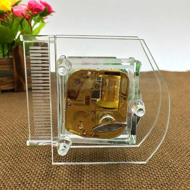 Κρυστάλλινο μουσικό κουτί-πιάνο με πλαίσιο φωτογραφίας (Μάρκα: YUSON CRYSTAL; Υλικό: Κρύσταλλο; Προσαρμογή: Ναι; Στυλ: Απλό και Μοντέρνο; Εκτύπωση λογοτύπου: Ναι)