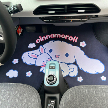 Geely Panda Mini autópadlószőnyegek – Panda rajzfilm motívum, velúr, csúszásmentes (Anyag: Velúr; Alkalmazható modellek: Speciális autók; Márka: Easy to rely on; Eredet: Guangdong; Logó: Nincs)