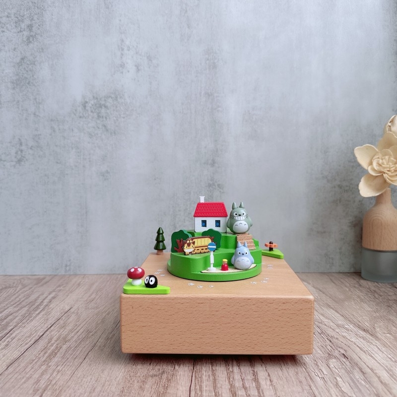 Drvena kutija za glazbu Totoro obitelj, s mikro krajolikom, ukrasni predmet, moderni minimalistički stil