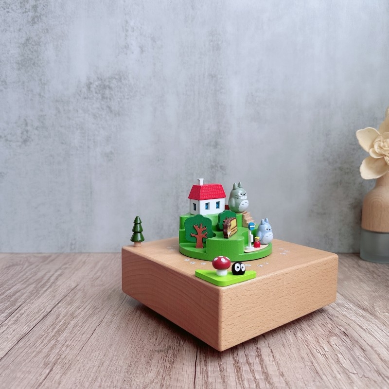 Drvena kutija za glazbu Totoro obitelj, s mikro krajolikom, ukrasni predmet, moderni minimalistički stil
