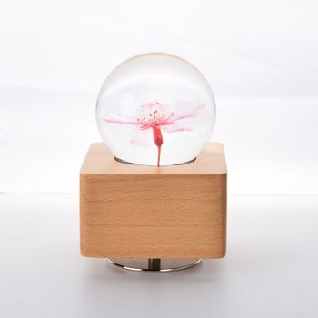 Μουσικό διακοσμητικό κουτί από ρητίνη, μάρκα Ode to flowers, λογότυπο τυπωμένο