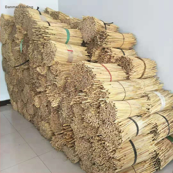 Materiale pentru handmade: țesături din bambus și componente din lemn pentru cutii muzicale.