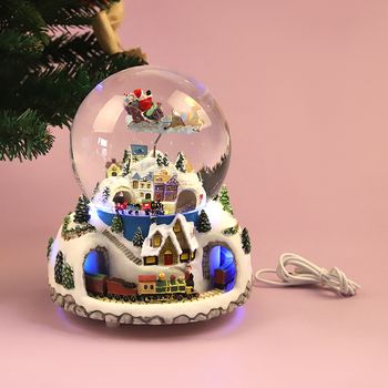 Karácsonyi kristálygömbös zenedoboz hópehely mintával, Mikulás és rénszarvas figurákkal — gyanta, Dream Crystal House, ajándék, modern minimalista stílus