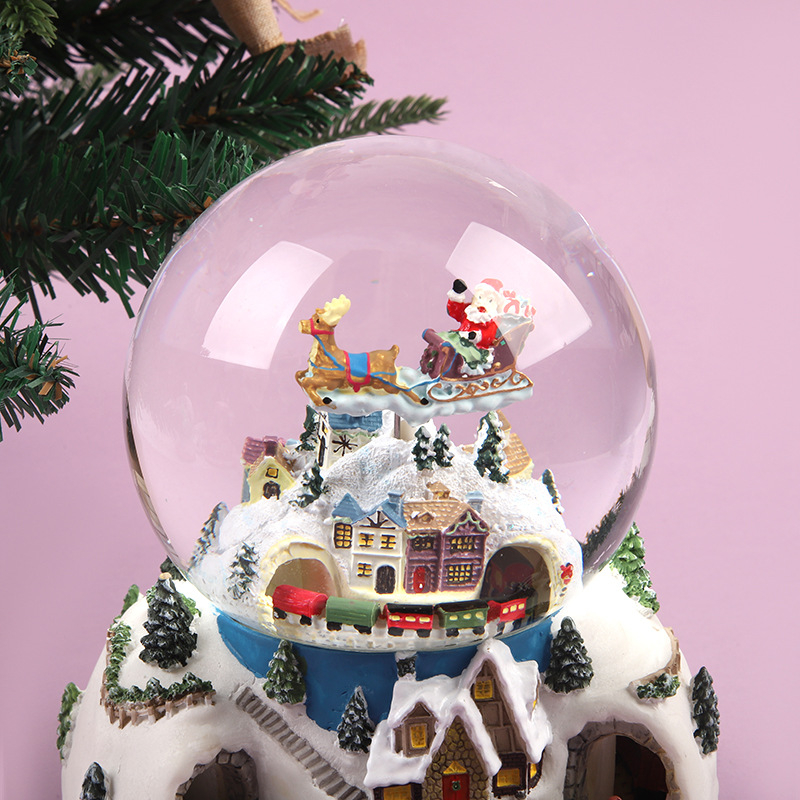Karácsonyi kristálygömbös zenedoboz hópehely mintával, Mikulás és rénszarvas figurákkal — gyanta, Dream Crystal House, ajándék, modern minimalista stílus