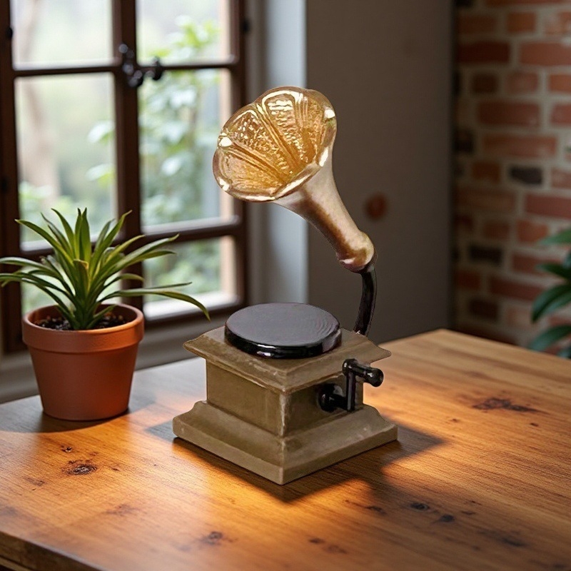 Miniaturni ukras za kućicu za lutke: gramofon od smole i legure, simulirano dnevno sobno uređenje, model igračka, uzrast 14+.