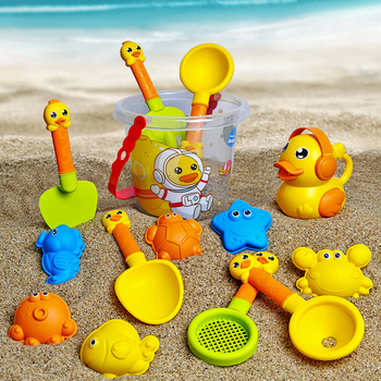 Set dječjih plažnih igračaka: lopatice, kofa i mali pijesak časovnik (plastika; za djecu 4–6 godina; šifra proizvoda 688-125)