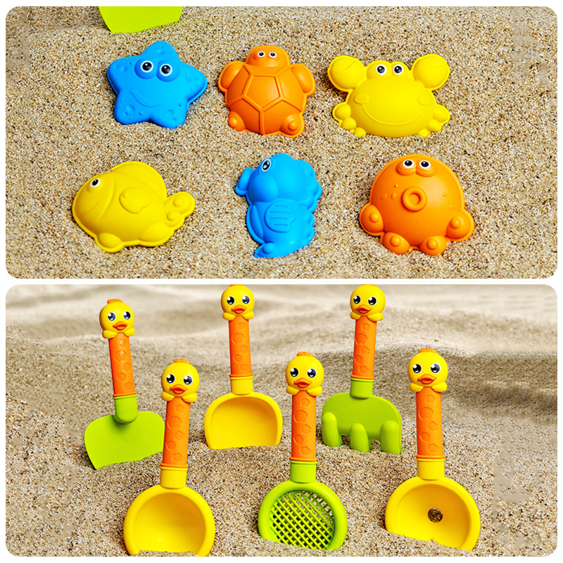 Set dječjih plažnih igračaka: lopatice, kofa i mali pijesak časovnik (plastika; za djecu 4–6 godina; šifra proizvoda 688-125)