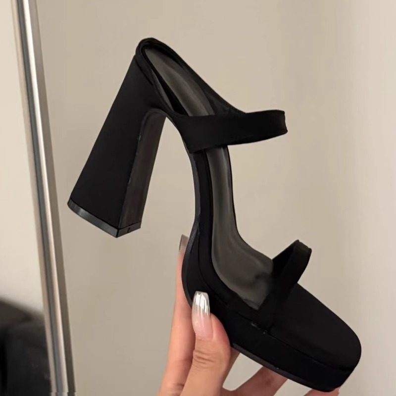 Sandale s jednim remenom, PU gornji dio, kvadratni vrh, debeli pet, visina potpetice iznad 8 cm, gumena potplata