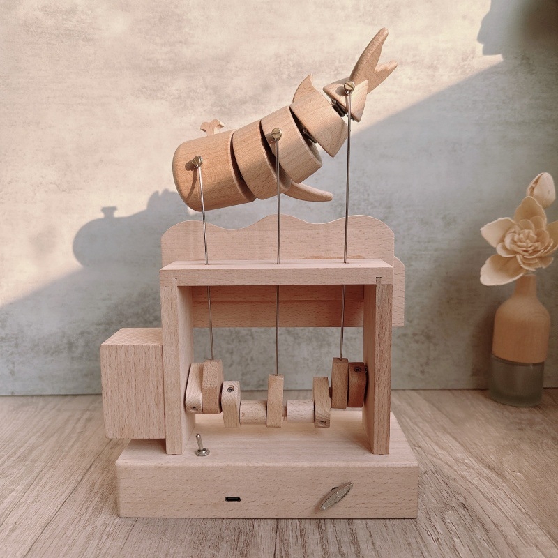 Fából készült zenei doboz, kreatív stílus; bálnás naptár dekoráció, otthonra, irodába és szállodába; ideális ajándék esküvőre, születésnapra, diplomaosztóra.