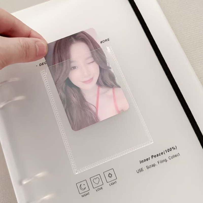 Polaroid fotoalbum, s slobodnim listovima, plastično kućište, kristalni dizajn.