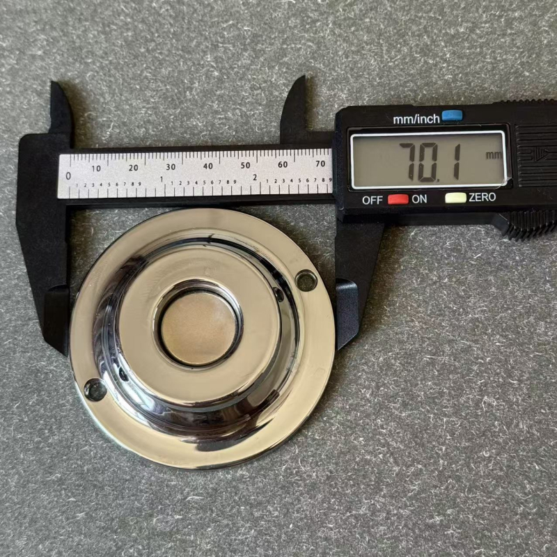 TR-009 Μαγνητικός Αποκολλητής Κουμπιών για Ρούχα – Αντι-Κλοπή Detacher, >5000 gs, 86 g, Μεμβράνες και επιφάνειες από οξείδιο του αλουμινίου, Κατάλληλο για σούπερ μάρκετ και καταστήματα ρούχων