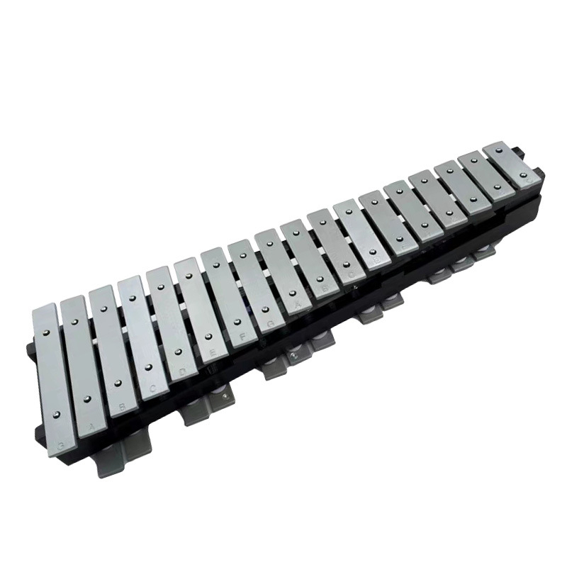 Aero aluminijsko piano s 30 tonova — Orffov udarni instrument