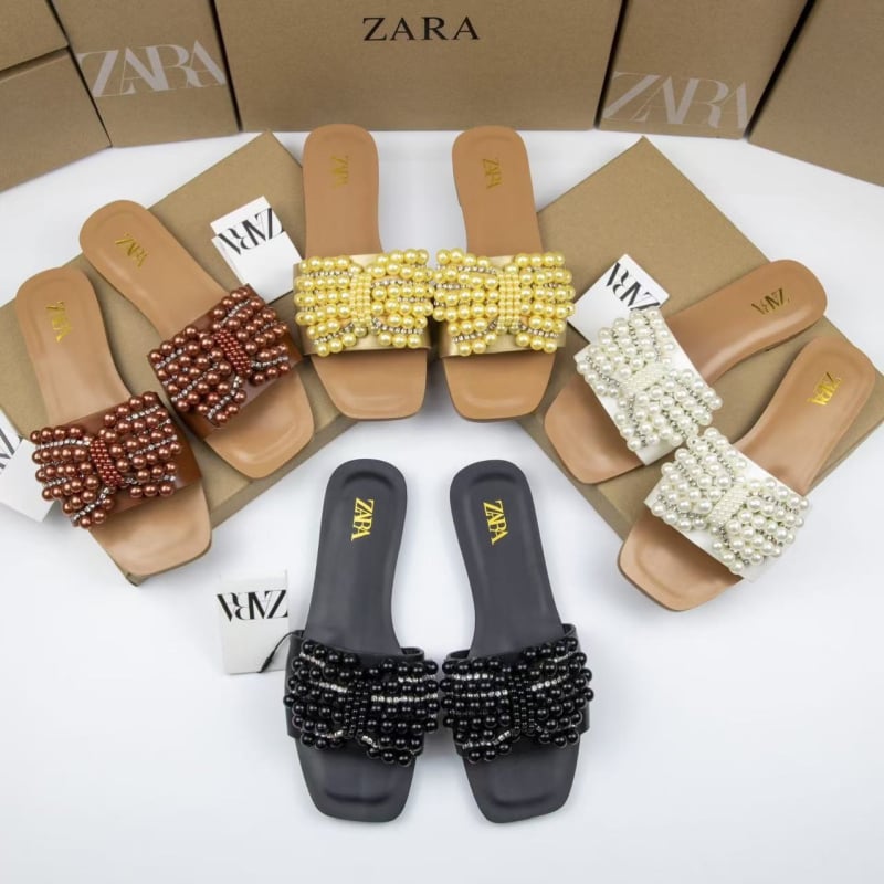 IVG Sandale dama cu cataramă și degetele acoperite, talpă plată, partea superioară PVC, talpă din cauciuc, branț din piele artificială, toamna 2024