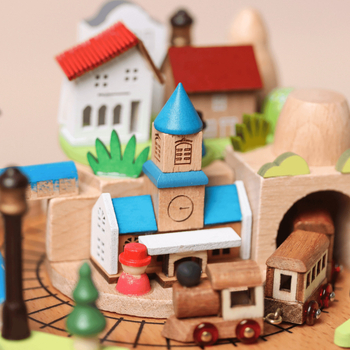 Kézzel készített fa zenemű doboz - Time Train téma, masszív fa, modern felső kategóriás dizájn, születésnapi ajándék osztálytársnak