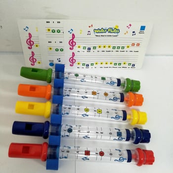 Vodna fuleta – plastična igračka za kupanje, za uzrast 7–14 godina, potiče razvoj osjetila i koordinaciju ruka-oko