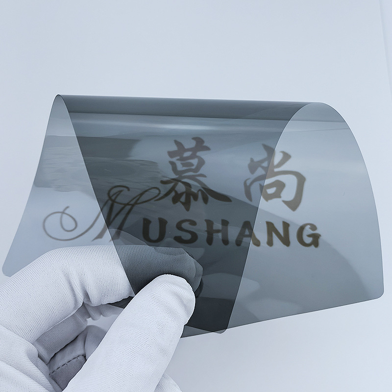 Φιλμ ηλιακής προστασίας αυτοκινήτου από PET με εμπρός νανοκεραμική μόνωση, 70% διαπερατότητα φωτός, 90% μόνωση, 99% προστασία UV