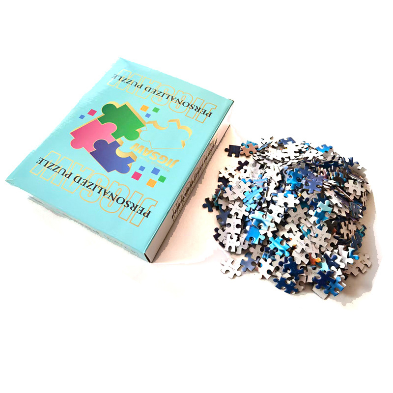 Lapos puzzle 1000 darab, fénykép és logó testreszabás, papír alapú anyag, testreszabott rajzok, 7–14 éveseknek (1000 darab; fénykép és logó testreszabás; papír alapú anyag; testreszabott rajzok; 7–14 évesek)