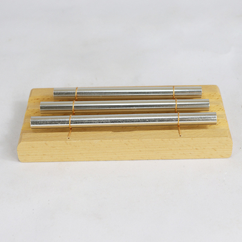 Orff stil udarni instrument – cijev vibracije s tonovima 1,2,3,5,7,8; Materijal: drvo + metal; Podrijetlo: Langfang, Hebei
