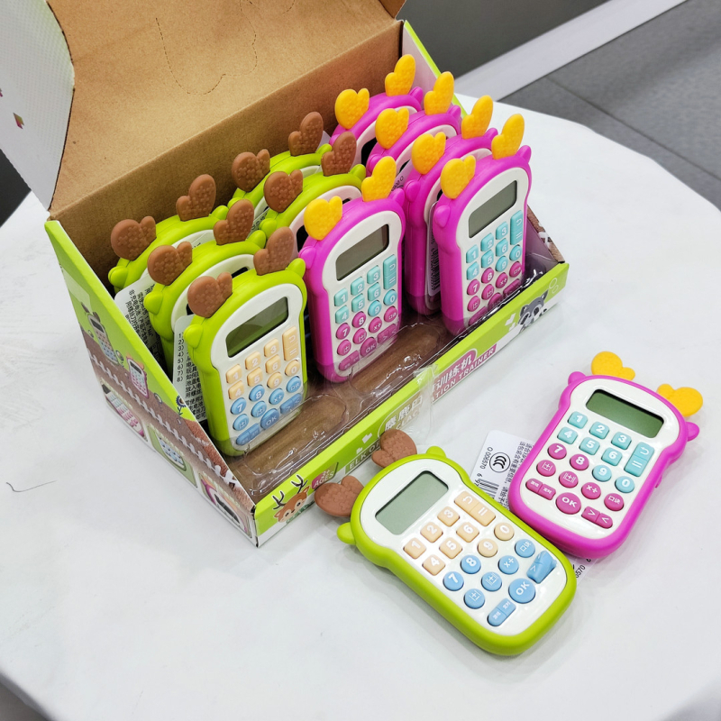 Edukativni telefon s motivom jelena za rano matematičko usavršavanje, set od 12 komada, plastični, baterijski ručni obrazovni uređaj za djecu 4–6 godina, s efektima svjetla i zvuka