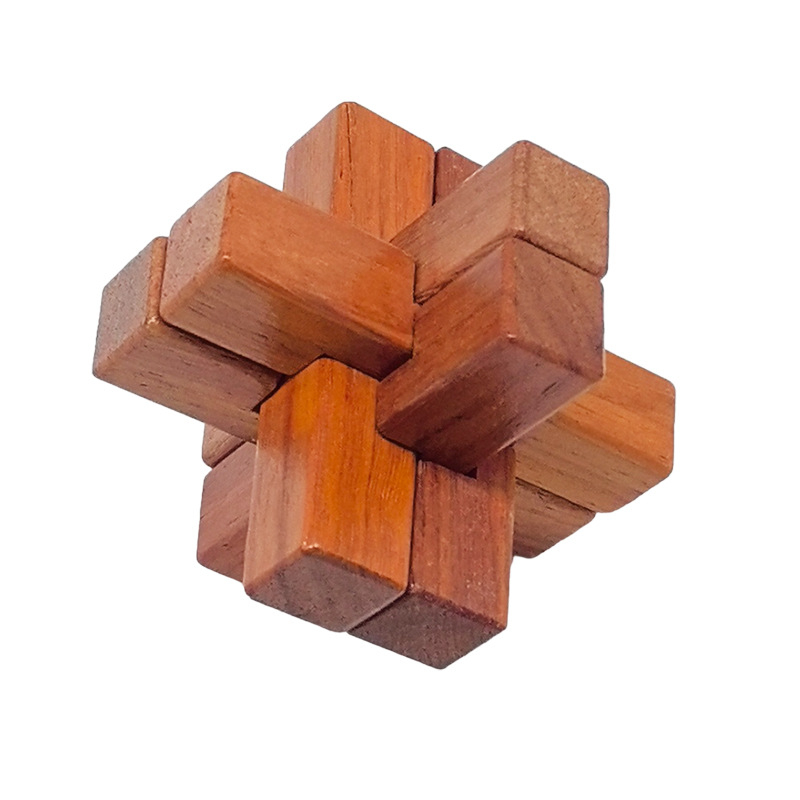 Drveni puzzle Kongming Lock / Luban Lock – interaktivno, materijal Redwood, prilagodljiva obrada, uzrast 7–14 godina