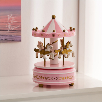 Καρουσέλ μουσικό κουτί — πλαστική κατασκευή, απλός και μοντέρνος σχεδιασμός, ημιχειροκίνητος μηχανισμός
