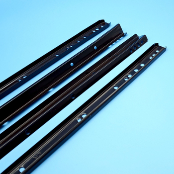 Šina za ladice ormara, aluminijska legura, praškasti premaz, moderan minimalistički stil