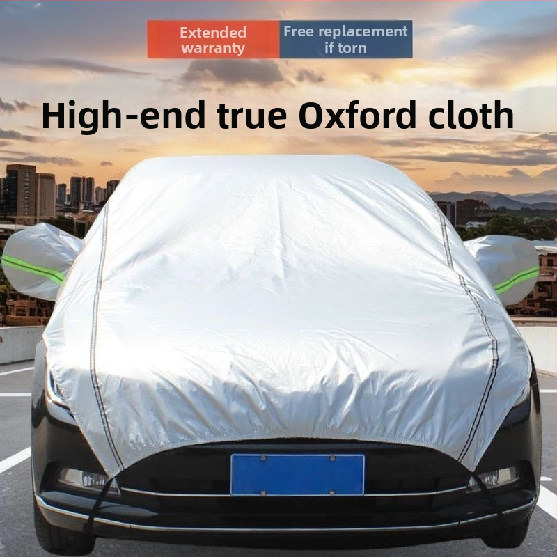 Kryt na auto z Oxford textílie, univerzálny strih, slnečná ochrana a tepelná izolácia, prispôsobiteľný