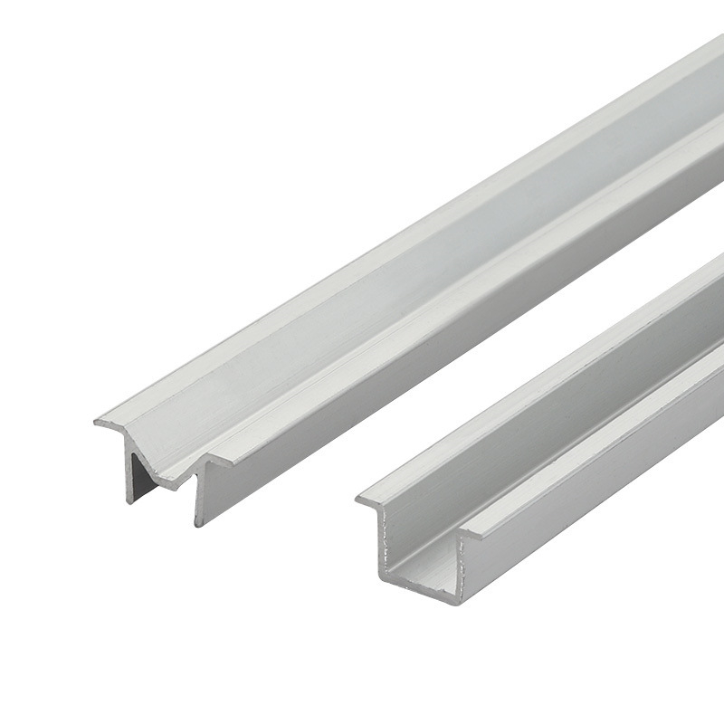 Aluminijski sklop za jednu vrata ormara sa staklenim vratima – U-kanal, vodilica za klizna vrata, kotačić za vješanje, UV premaz, model 03, marka Yalida, modernan minimalistički stil