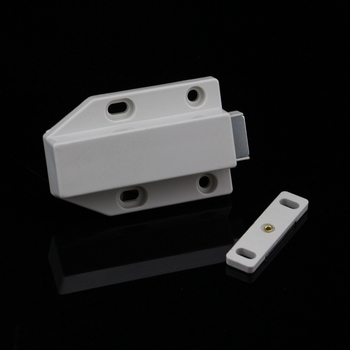 Magnetni dodirni zatvarač za ormariće s dugim snažnim magnetom – za male drvene vratnice, ormariće i garderobu; Materijal: plastika; Marka: Ruigu Hardware; Model: 0; Stil: Novi kineski stil.