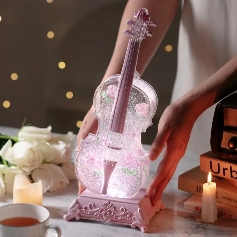 Kristalna kugla ukras s Bluetooth glazbenom kutijom, motiv violine; metalna konstrukcija; dar za rođendan i Božić za razrednog kolegu