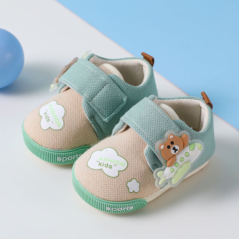 Baba- és kisgyermekeknek: puha talpú cipő, lélegző, csúszásmentes, karikatúra dizájn, 12-36 hónapos korosztály